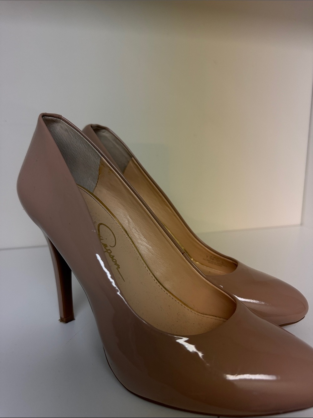 NWOT Jessica Simpson Taupe Patent Leather Pointed-Toe Pumps. Never Worn